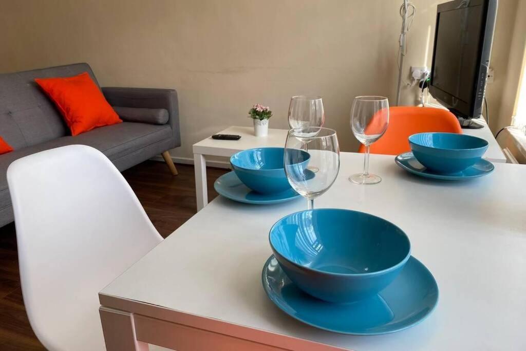 Conveniently Situated 1Bed Apt In Stretford Apartman Manchester Kültér fotó